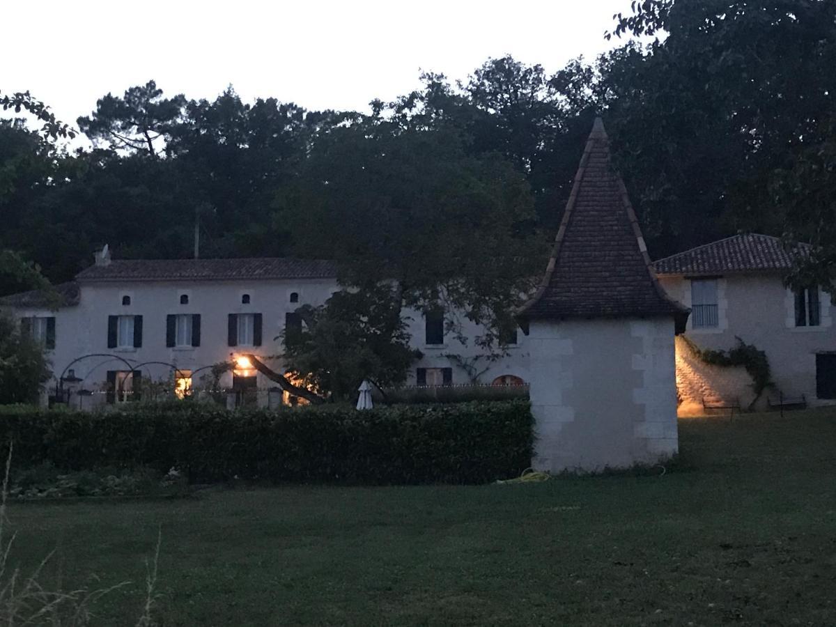 לינה וארוחת בוקר Le Manoir De Nabinaud מראה חיצוני תמונה